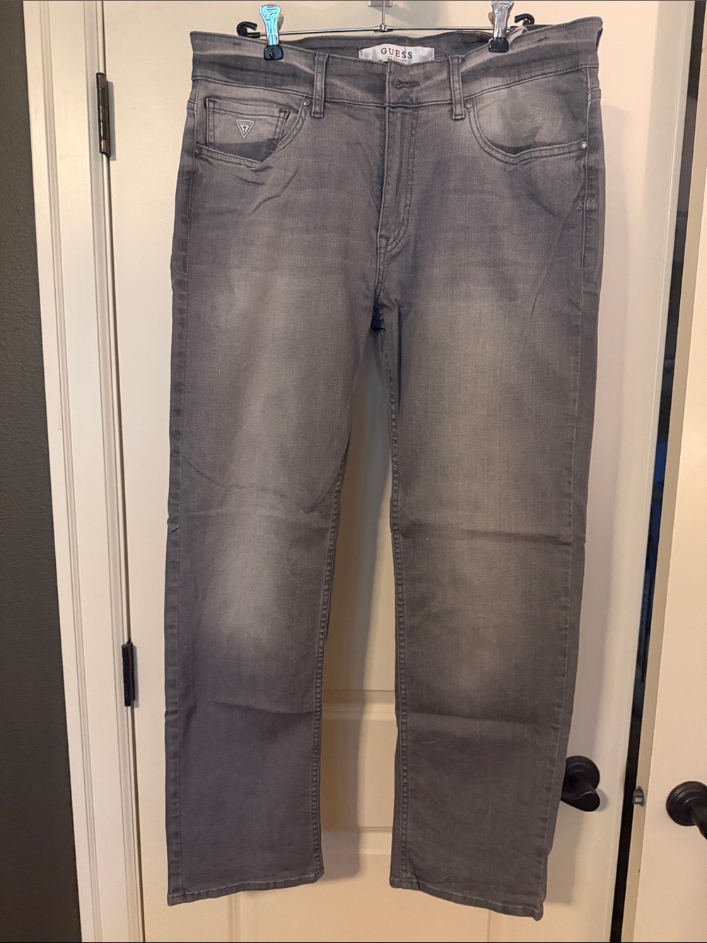 GUESS Los Angeles Men’s Gray Stretch Jeans – Size 34
